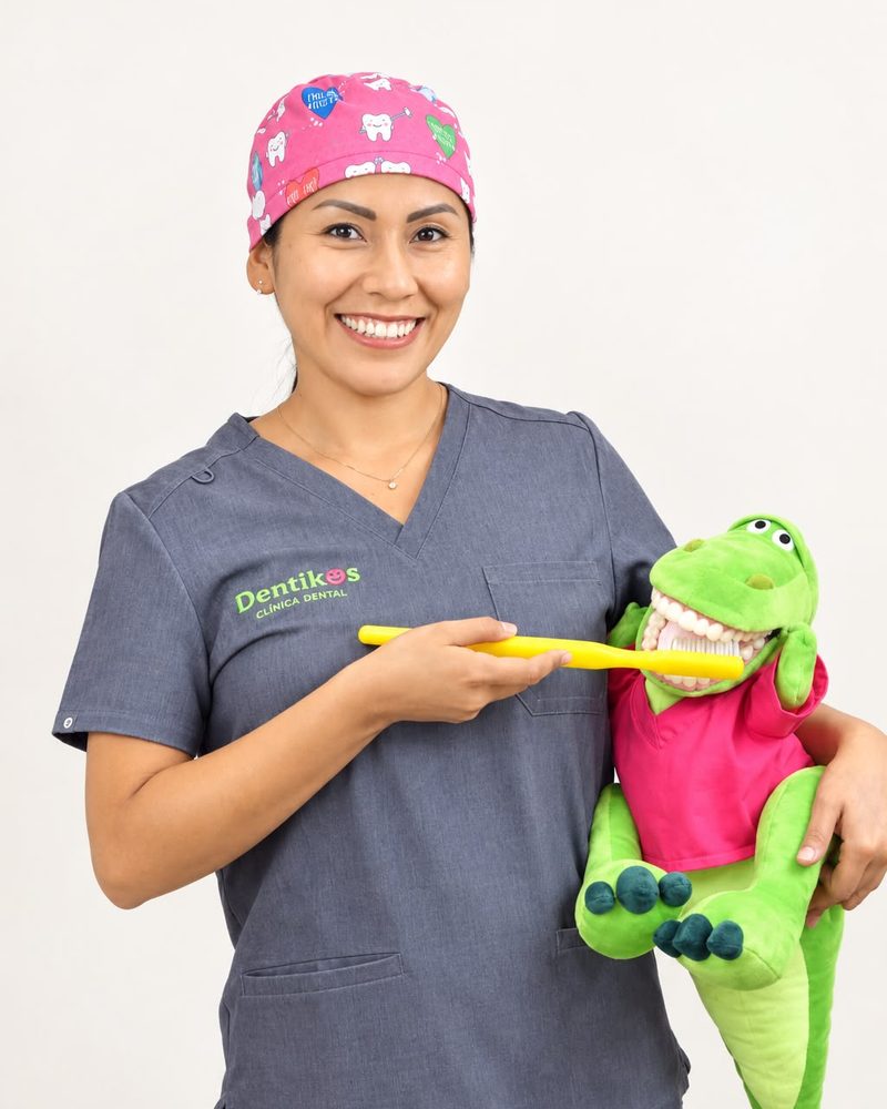 Mariela Juárez, dentista de Dentikos, clínica dental en Orihuela